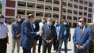 محافظ المنيا يتابع جاهزية المدارس لاستقبال الطلاب وتلقي المعلمين لقاح فيروس كورونا