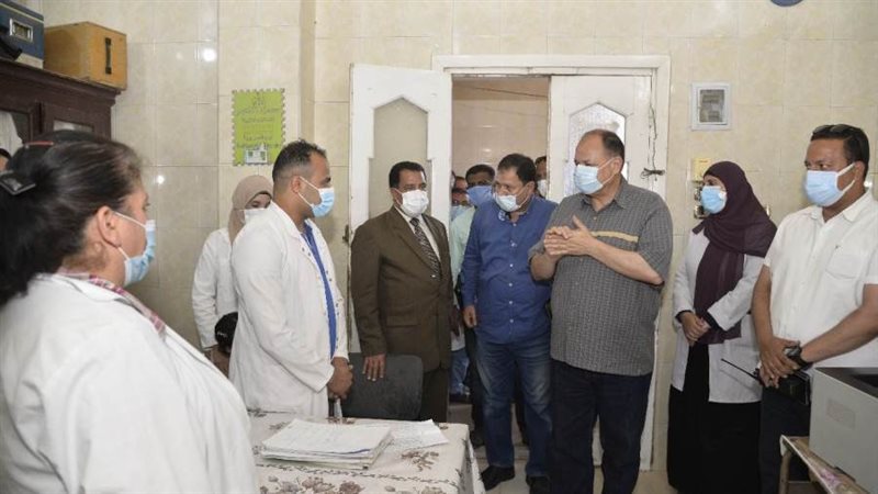 محافظ أسيوط يتفقد