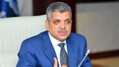 الفريق أسامة ربيع: تسجيل أعلى معدل يومي للسفن العابرة في تاريخ القناة