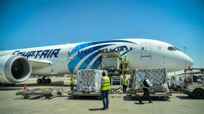 الصحة: استقبال 5 ملايين جرعة من لقاحات كورونا بمطار القاهرة الدولي