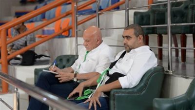 مرعي في مدرجات برج العرب لمتابعة مباراة بليدة الجزائري واتحاد الفتح العربي