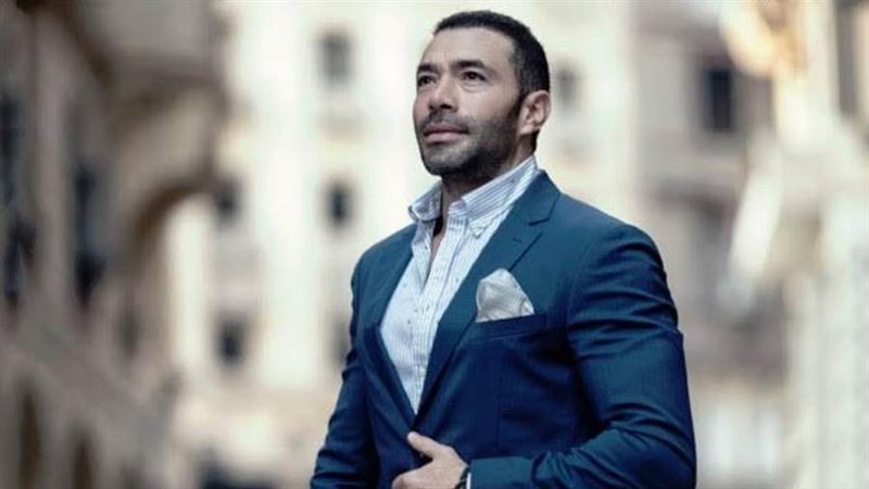 الفنان رامي وحيد