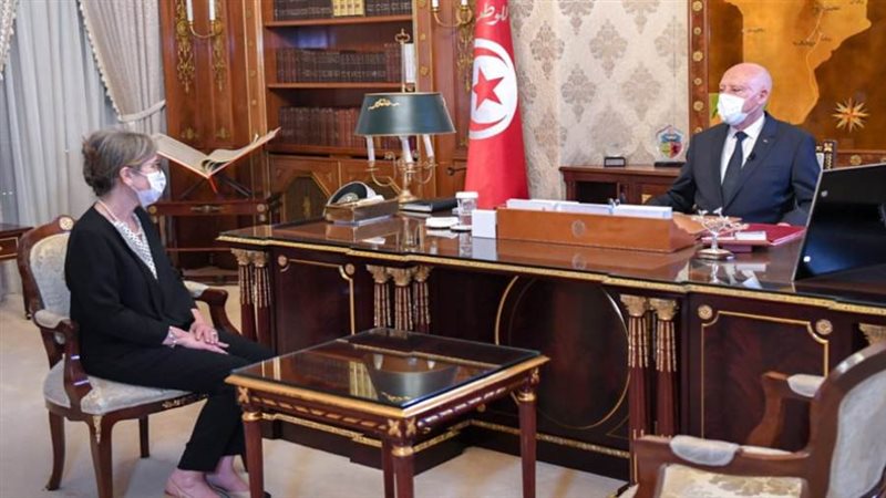 الرئيس التونسي يكلف