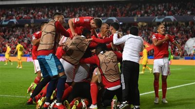 سقوط مروع لـ«برشلونة» أمام بنفيكا في دوري الأبطال