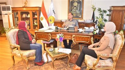 محافظ أسيوط يواصل لقاءاته الدورية بأعضاء البرلمان لمناقشة ملفات تهم المواطنين