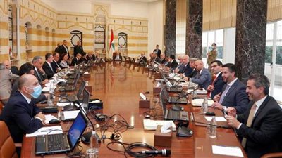 الحكومة اللبنانية: تكليف وزير المال باقتراض 100مليون دولار للكهرباء 
