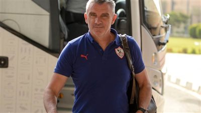 كارتيرون يعلن تشكيل الزمالك لودية بيراميدز
