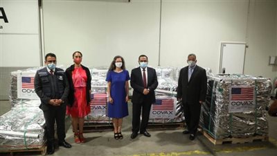 وزيرة الصحة: استقبال 1.6 مليون جرعة من لقاح فايزر بمطار القاهرة الدولي اليوم