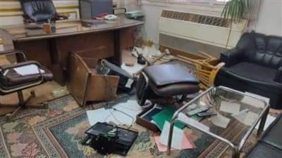 اقتحام مكتب رئيس مدينة واتلاف محتوياته فى أبو حمص بالبحيرة (صور)
