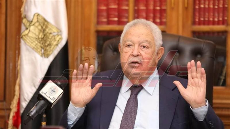 نقيب المحامين