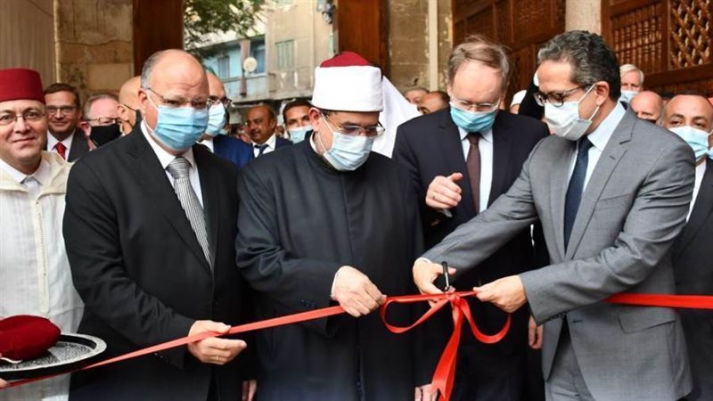 أثناء افتتاح تجديدات