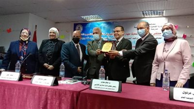 ورشة تدريبية لصقل مهارات معلمى اللغات والعلوم