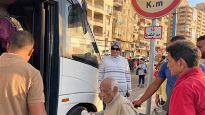 حي غرب الإسكندرية ينظم يوما ترفيهيا للمسنين بمناسبة الاحتفالات باليوم العالمي لكبار السن