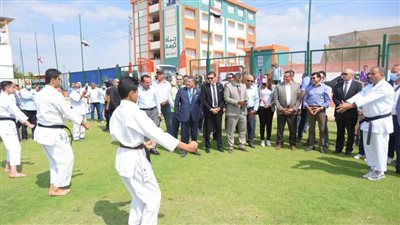 محافظ البحيرة ووزير الشباب يتفقدان المنشآت الرياضية بقرى 