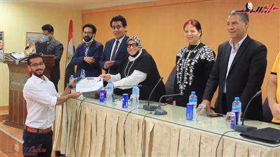 الكتاب الذهبي يحتفي بـ100 موهبة شابة من 11 دولة عربية