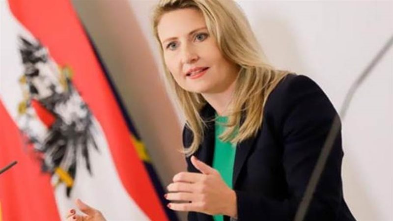 وزيرة الاندماج والأسرة