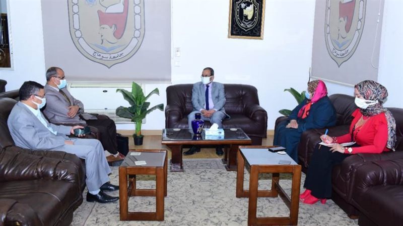 رئيس جامعة سوهاج