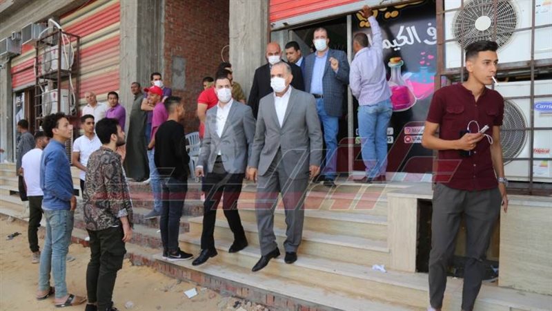 محافظ كفرالشيخ خلال