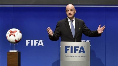 فيفا يرحب بقرار الحكومة البريطانية تسهيل تحرير اللاعبين الدوليين