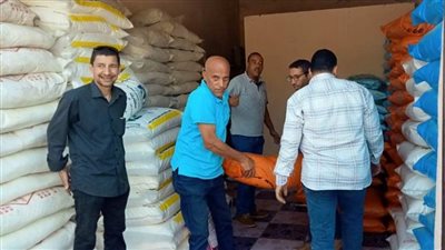 إحباط بيع 103 شكائر سماد كيماوي فى السوق السوداء ببنى سويف 