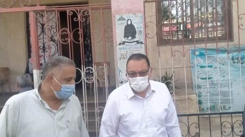 محافظ الشرقية خلال