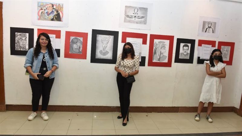 من المعرض الفنون