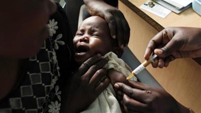 منظمة الصحة العالمية تطلق استخدام لقاح الملاريا الأول في العالم في أفريقيا