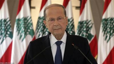 الرئيس اللبناني يمنح وسام الاستحقاق الذهبي للعالم باتابوتيان 