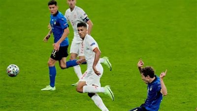 إسبانيا تفوز علي إيطاليا 2-1 وتتأهل لنهائي دوري الأمم الأوروبية