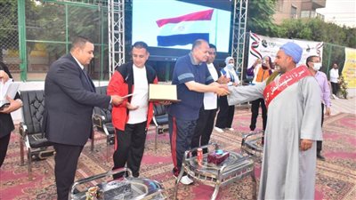 محافظ أسيوط يعقد جلسة حوارية مع الشباب بمركز شباب ناصر بالوليدية