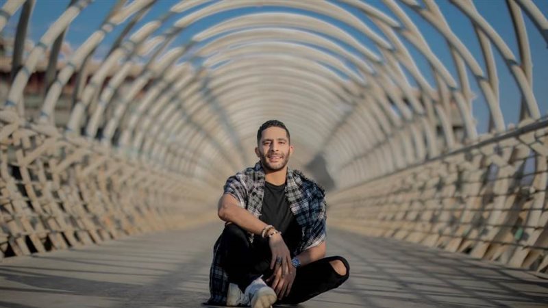 الفنان مصطفي منصور