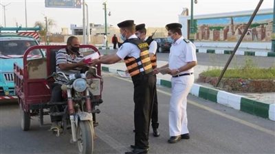 إصابة 7 بينهم طفلان في انقلاب سيارة ملاكي جنوب قرية بورسعيد بالوادي