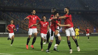 منتخب مصر يتصدر مجموعته بعد الفوز على ليبيا بتصفيات كأس العالم