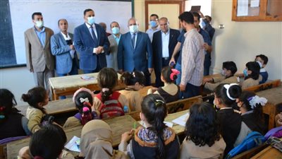 محافظ الدقهلية يتفقد المدارس في أول أيام العام الدراسي الجديد