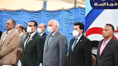 وزير الشباب ومحافظ الجيزة يفتتحان مجمع حمامات السباحة بنادي الترسانة