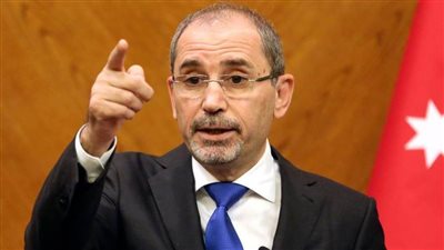 وزير خارجية الأردن يؤكد ضرورة تكثيف الجهود لإنهاء الأزمة اليمنية