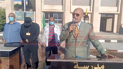 وكيل مديرية كفر الشيخ يشدد على تطبيق الإجراءات الاحترازية والأتوبيسات الطائرة تجوب المدارس