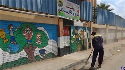 محافظ الإسكندرية يشدد على استمرار أعمال النظافة والتطهير والتجميل حول المدارس 