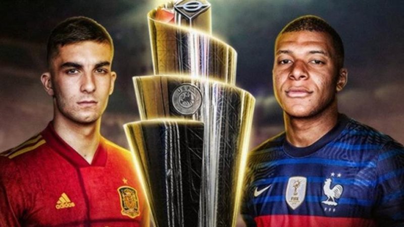 منتخب فرنسا وإسبانيا