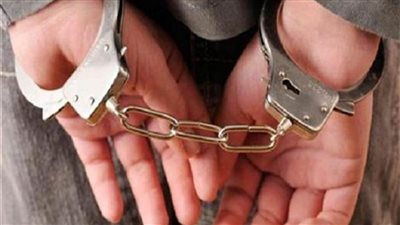 ضبط 3 أشخاص لقيامهم بتجميع مدخرات العاملين بالخارج والاتجار بها في السوق السوداء