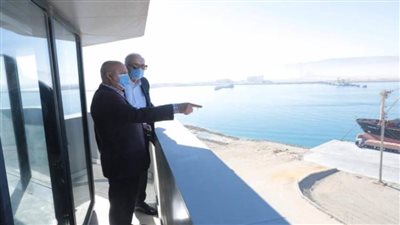وزير النقل يتابع تطوير ميناء السخنة وبعض مشروعات موانئ البحر الأحمر