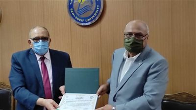 يوم الوفاء.. طب بنى سويف تُكرم العمداء السابقين ورؤساء الأقسام والموظفين 