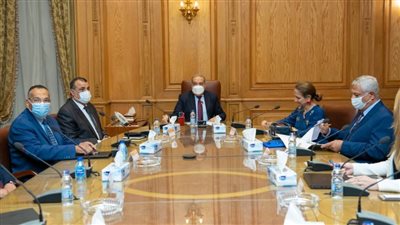 وزير  الإنتاج الحربي يبحث مع سفيرة كولومبيا  تعزيز العلاقات الاقتصادية والتعاون المدنى والعسكري