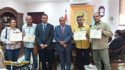 ٤٣ معلما وموجها يشاركون في دورة 