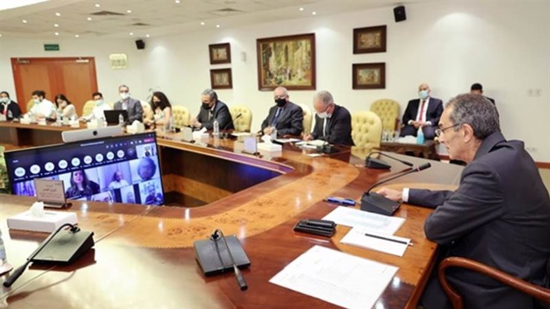 عمرو طلعت وزير الاتصالات