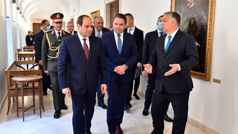 الرئيس السيسي مع