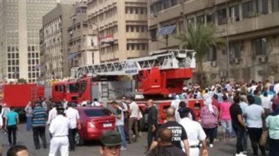 رجال الحماية المدنية ينقذون سكان أحد العقارات بالشرابية قبل لحظات من انهياره