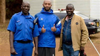 بعثة الزمالك تؤدي صلاة الجمعة بفندق الإقامة بكينيا