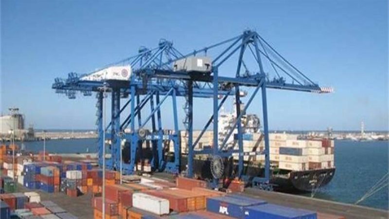 سفينة للحاويات