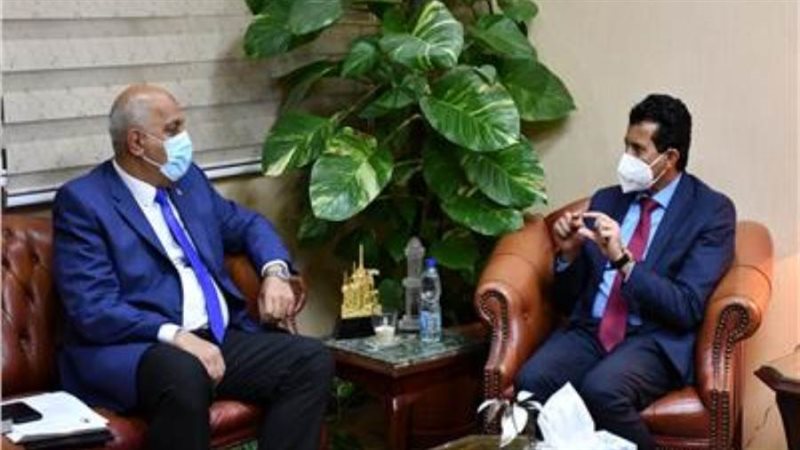 الدكتور أشرف صبحي